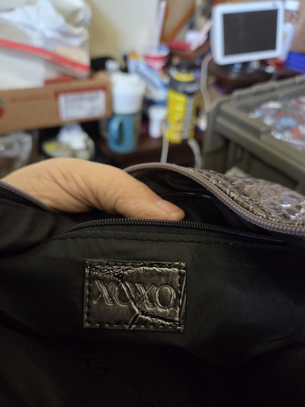 XOXO Men's Gray Zip-Top Crossbody Bag